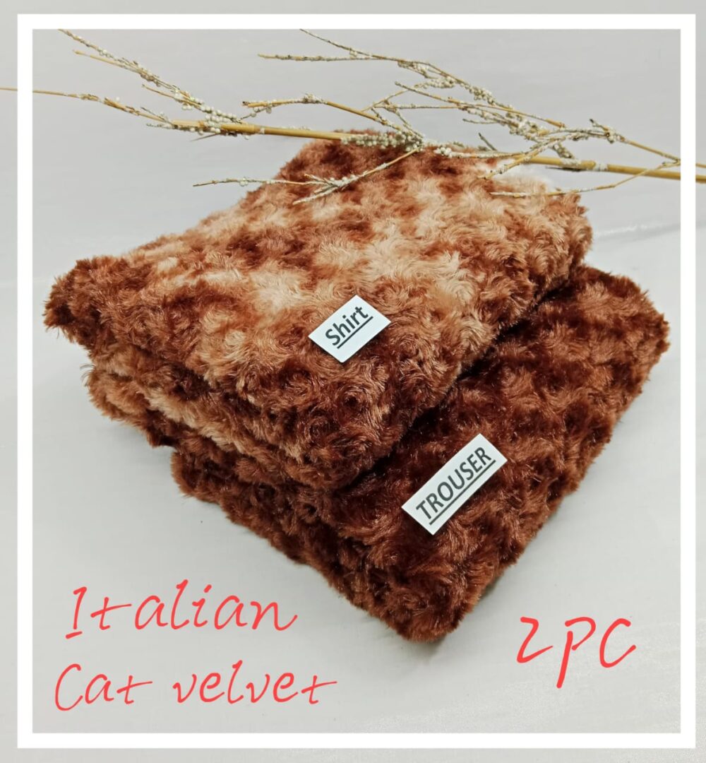 Italian Cat Velvet 2PC - Image 4